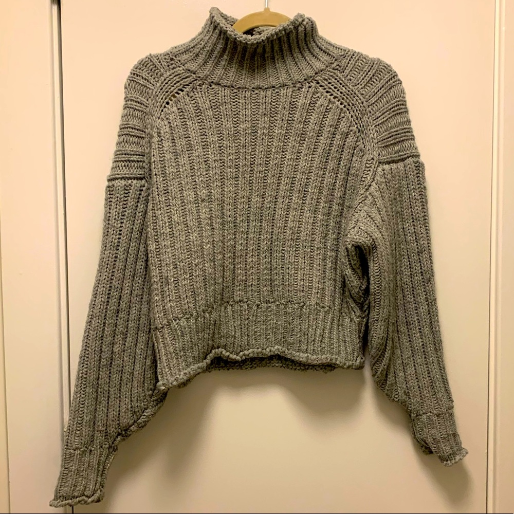H&M gray turtleneck sweater